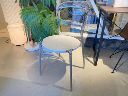 宇都宮でオシャレな家具を探すなら『オトワリバース！』美品 Calligaris カリガリス Wien CS チェア ホワイト 中古品