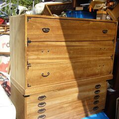 桐たんす上下２棹高さ合計１０１ｃｍ