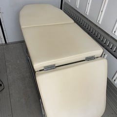 ●フェイシャルベッド　メーカー不明●あげますの画像