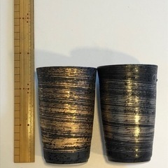 【未使用品】陶悦窯　金銀刷毛　ペア焼酎カップの画像