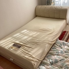 セミダブルベッド