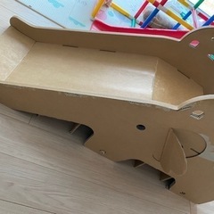 段ボール製　滑り台　すべり台