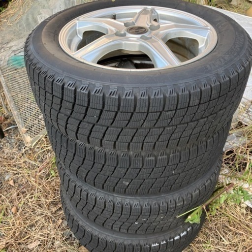 185/60R15スタッドレスタイヤアルミホイールセット