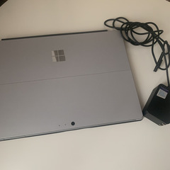 Surface Pro モデル 1796 (第5世代) 