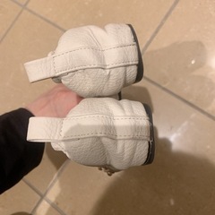 【お急ぎください】ぺたんこパンプス23.5cm ホワイトの画像