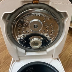 炊飯器の画像