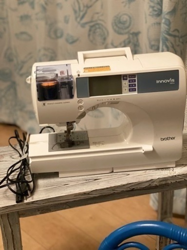 刺しゅう用ミシン イノヴィスN80α ★別売りカードリーダー付き