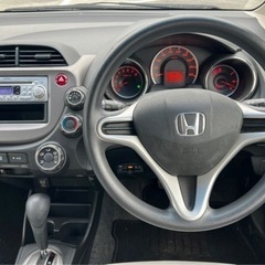 🉐低走行車検満タン23年式フィット🉐の画像