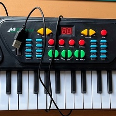 無料　USB充電式電子ミニキーボード