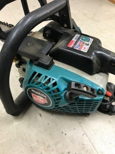 取引場所　南観音　O 2210-590 makita エンジンチェーンソー　ME333 動作未確認　汚れあり　現状渡し