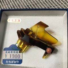 べっこう　ブローチ　ピアノ？