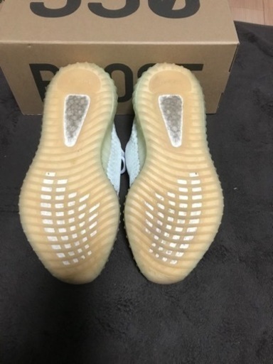 アディダスイージーブースト350V2