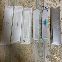 コーム★櫛★ヘアグッズ★ヘアケア★アメニティグッズ★新品未使用★27本の画像