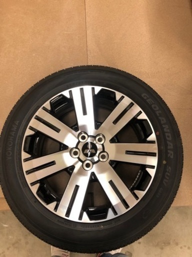 新型デリカD5 純正ホイール、タイヤ　ナット付き