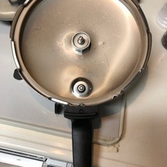 フィスラー圧力鍋６リットルの画像