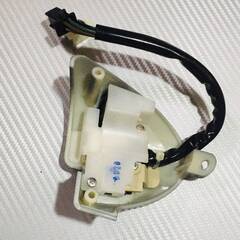 シグナスX 2型 3型 ◇ヤマハ純正 ライト スイッチ ◇ ハザード付 ◇ 新品 ◇ ガンメタ ◇の画像