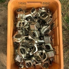 単管クランプ48個