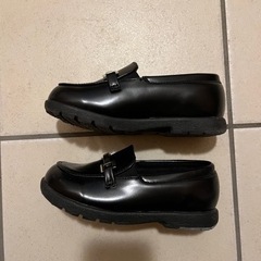 ほぼ新品！靴　18.5〜19.0センチ　黒色　男の子フォーマル卒園式入学式の画像