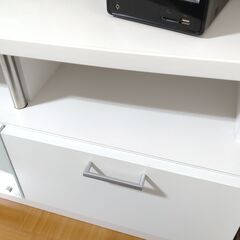 テレビ台 【 ガルト クレール テレビボード 】 47×150×45 裏面コード穴付き 強化ガラス 【 引き取り場所 ： 東京都 調布市 】　近隣地域限定：配送無料の画像