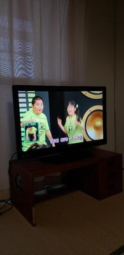 テレビ　３２\
