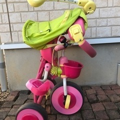 最終値下【compo neo三輪車】折りたたみ式三輪車 いちご柄 リュック付き 中古品 子供用品の画像