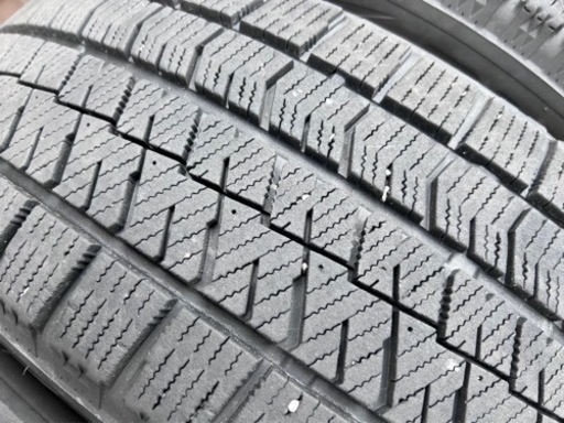 205/60R16 ブリヂストン ブリザック  VRX2 スタッドレス ヴォクシー エスクワィヤ ジューク