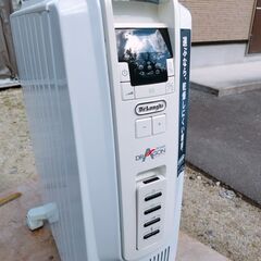きれい Delonghi デロンギ ドラゴンデジタル オイルヒーター DDQ0915-WH リモコン付き 10～15畳 暖房器具 暖房 家電 電化製品の画像