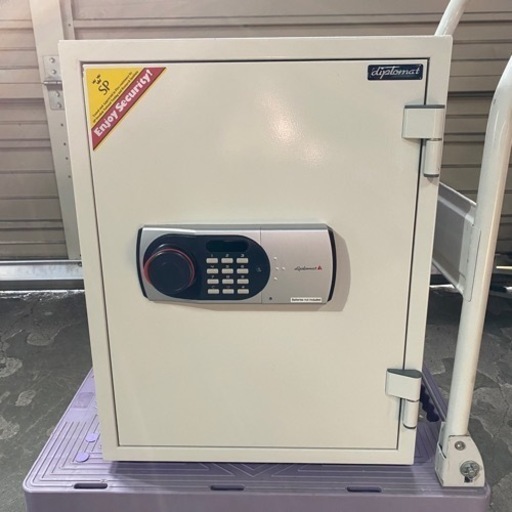 11/7終 YA ディプロマット 530EN88 金庫 耐火 デジタル テンキー