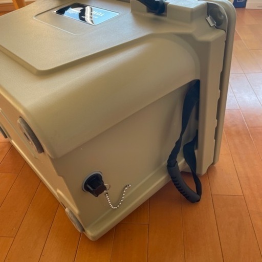 【お値下げ済】M.O.L 高耐久型ハードクーラーボックス M MOL-CH50 (約38L) [モル キャンプ アウトドア 保冷]