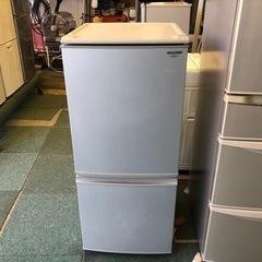 【リサイクルサービス八光　田上店　安心の1か月保証　配達・設置OK】シャープ SHARP SJ-14S-S [冷蔵庫（137L・右開き） どっちもヒンジ シルバー系]