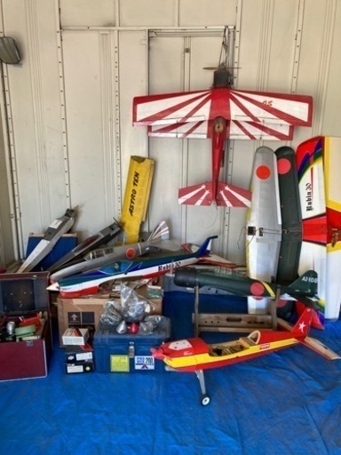 ラジコン飛行機本体、パーツ