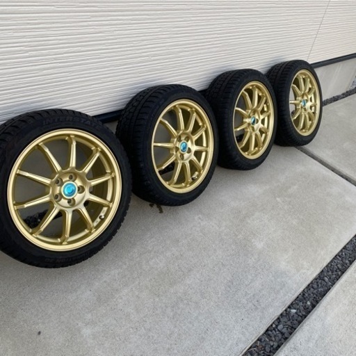 プリウス スタッドレスタイヤ