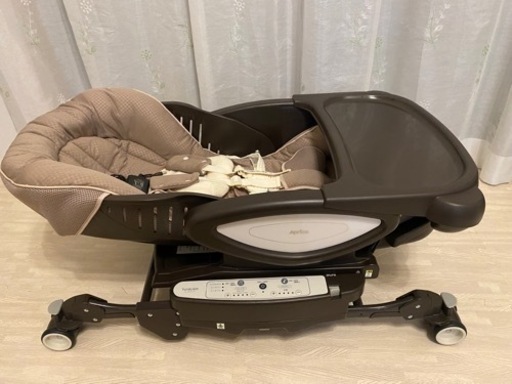 お取引中【値下げ】Aprica アップリカ　ユラリズムオート HIDX  DX 電動ハイローチェア