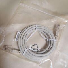 PlayStation4（ソフト3本、おまけコントローラー、LANケーブル付き）の画像