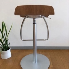 オカムラ製　メルチェ　スツールの画像