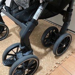 おもち様お取引き予定】コンビベビーカー スゴカル4キャス