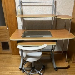 パソコンデスク、椅子セット