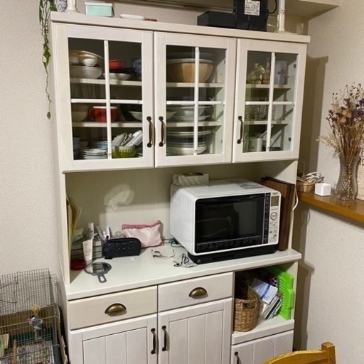 おしゃれな食器棚（ニトリ製）