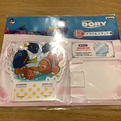 ニモとドリーのアクリルスタンド