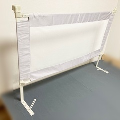 ベッドガード　ベッドフェンス　Hugmuu　150cmの画像