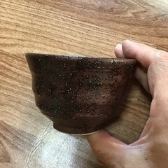 橘陶器の湯呑み茶碗の画像