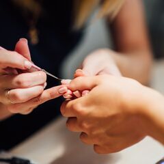 12月オープニングスタッフ　未経験から始めるネイルサロンの画像