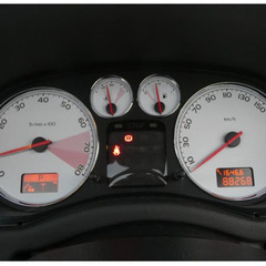 ■002★プジョー 307 ＣＣ★メタルトップ★電動開閉式オープンカー★評価４点物！★ＨＤＤナビ★フォグ★キーレス★ＡＷ１６インチ★ＥＴＣ★クルコン★オシャレ赤黒のレザーシート★オープン動作良好★機関良好★の画像