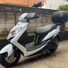 スウィッシュリミテッド新古車メーカーオプションキックＧＩＶＩテー...