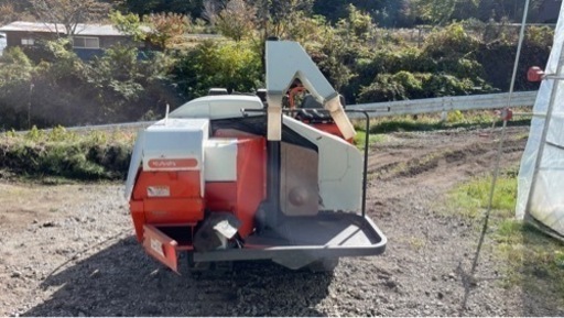 クボタ製 コンバイン(自脱型)SR-J207