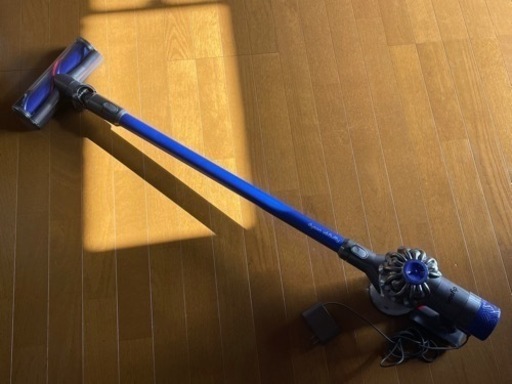 ●ダイソン コードレスクリーナー SV09 / V6 Fluffy●dyson