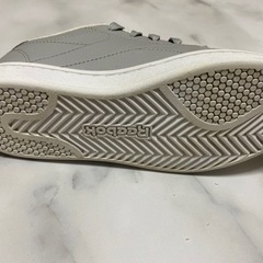 リーボック22.5センチの画像