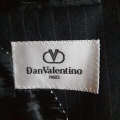 スーツ👔２着。格安。断捨離中。値下げしました！の画像