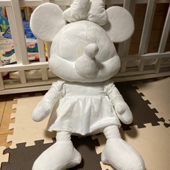 ミニーマウス　ジャンボぬいぐるみ