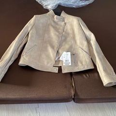 新品　INDIVI インディヴィ　レザージャケット　ライダース　ベージュ の画像
